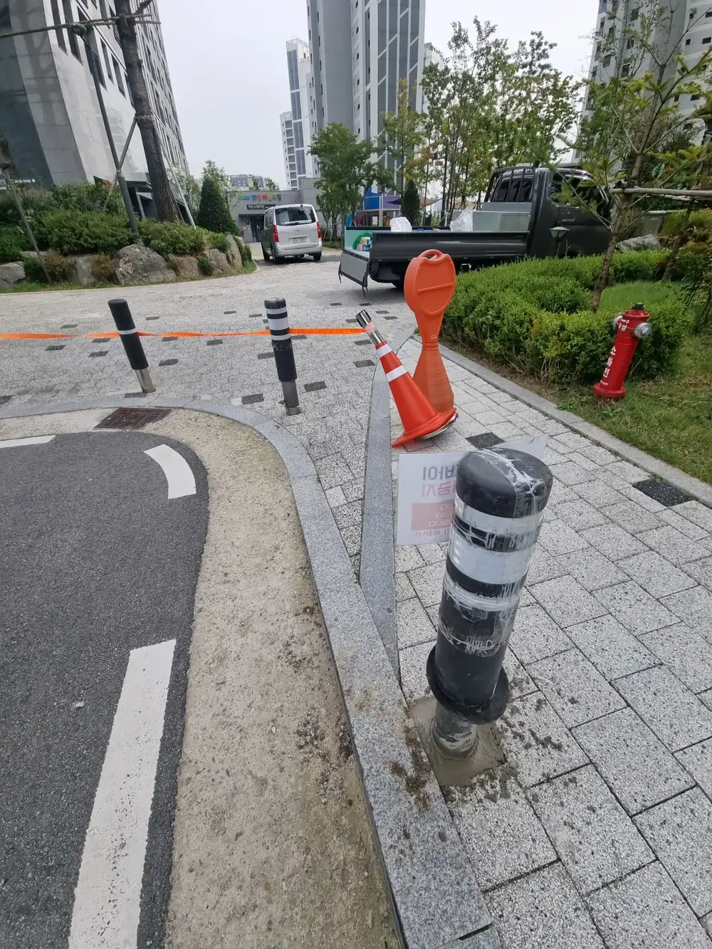 볼라드설치 시공 중 경기 평택시 고덕동